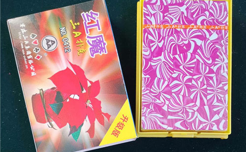 文化传承与多元价值：芒康纸牌的现代发展与应用探索